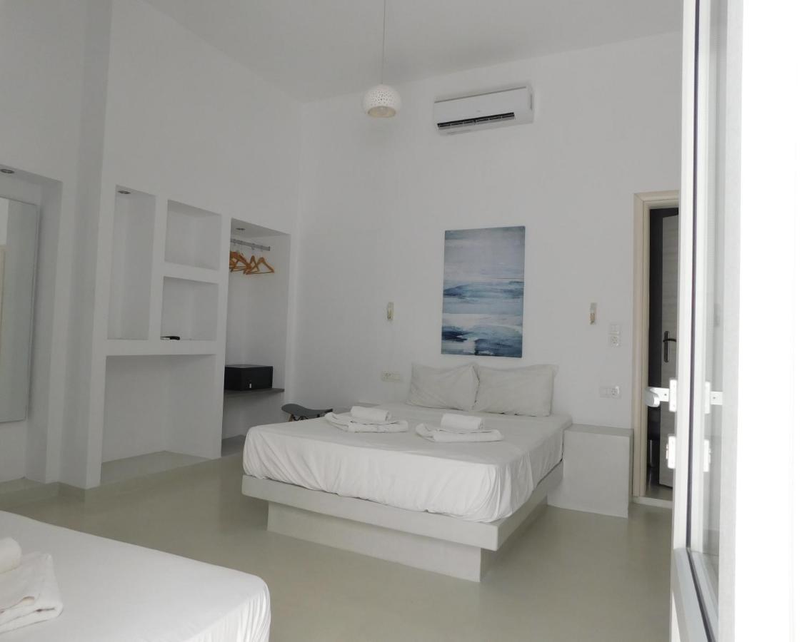 Fira Getaway - Economy Basement Rooms Exterior photo